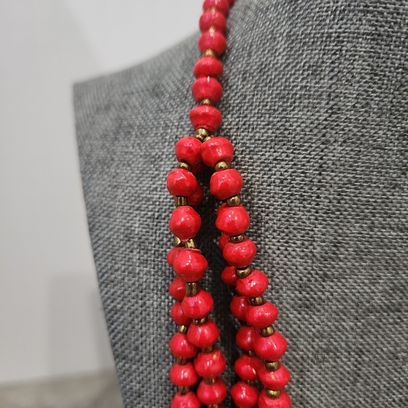 Teng Yue Multi-Strand Red Bead Necklace and Bracelet Set - Picture 4 of 12